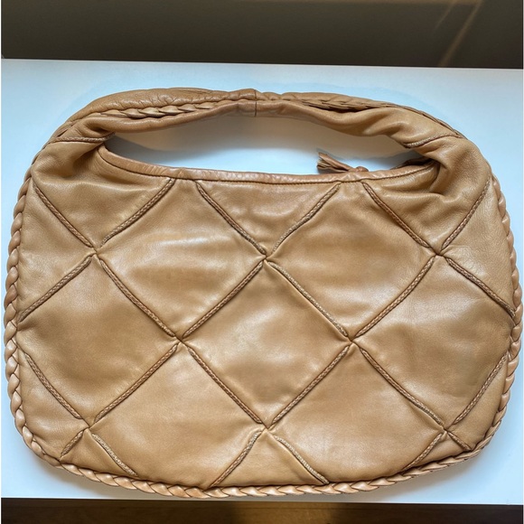 Bottega Veneta Handbags - Vintage Bottega Veneta Hobo Camel Tan Intrecciato Authentic Leather SUPER RARE